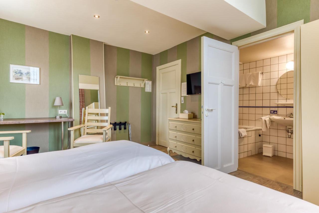 Hotel Le Cor De Chasse Сент-Юбер Экстерьер фото
