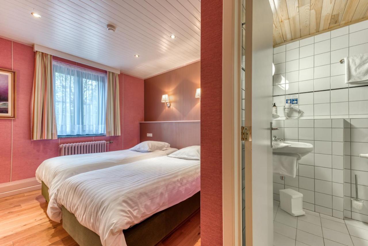 Hotel Le Cor De Chasse Сент-Юбер Экстерьер фото