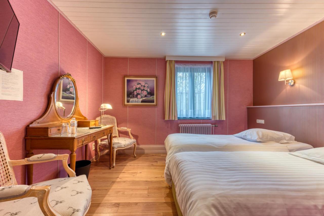 Hotel Le Cor De Chasse Сент-Юбер Экстерьер фото